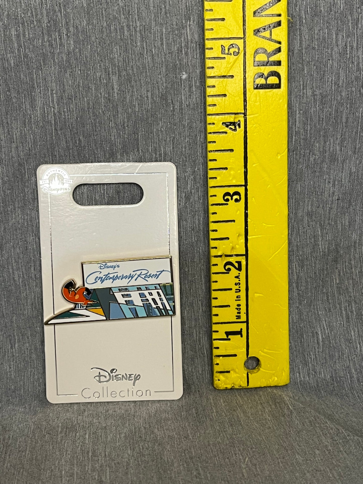 * 2023 Disney Parks Contemporary Resort The Incredibles Monorail OE Pin Pre Owned