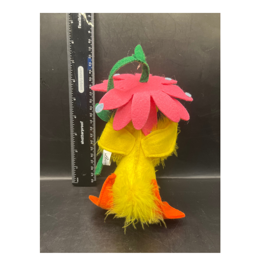 2014 Annalee Spring Showers Duck Doll w/ Pink Flower 8" Eyes Squinting