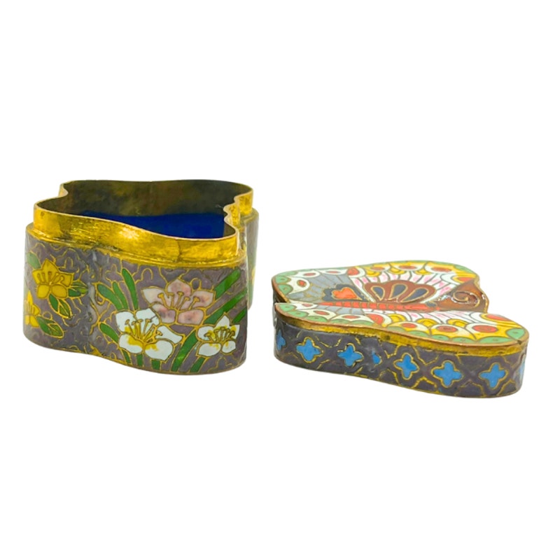 Vintage Chinese Cloisonne Enamel Butterfly Trinket Pill Box