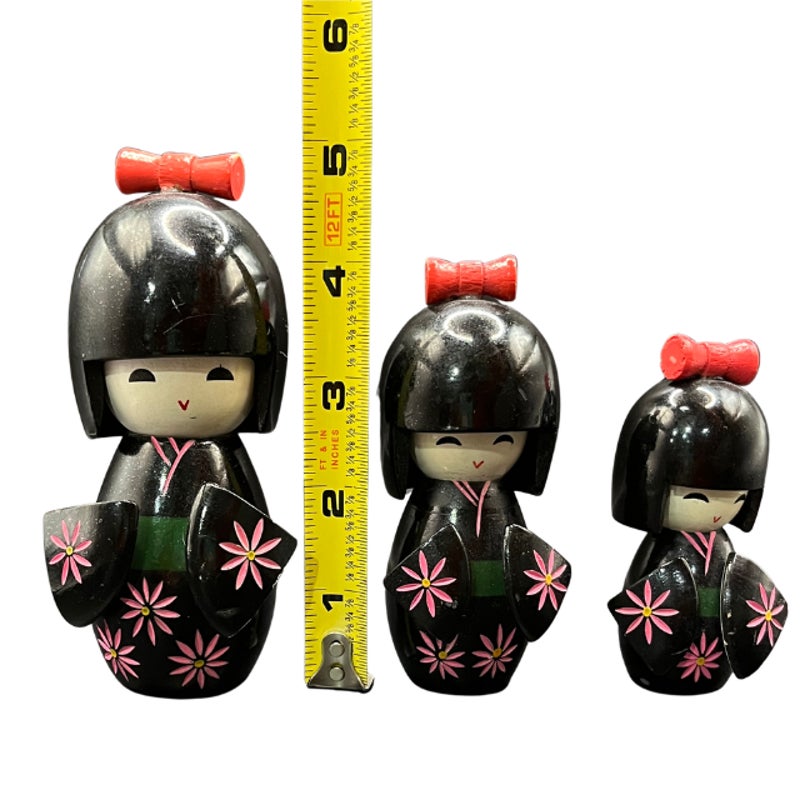 Vintage Japanese Kokeshi Dolls Set Hand Painted Black Kimonos Pink Floral