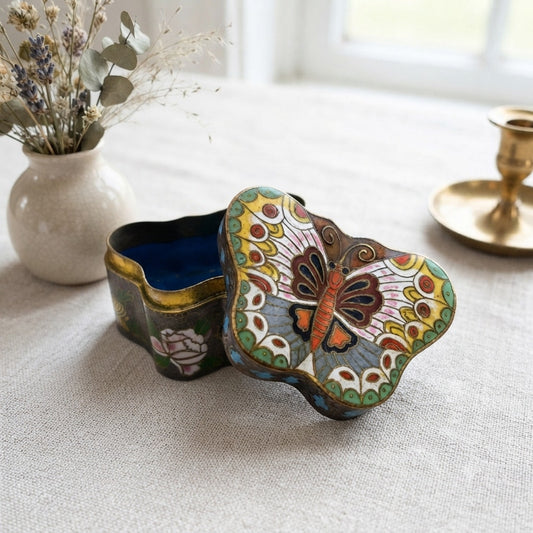 Vintage Chinese Cloisonne Enamel Butterfly Trinket Pill Box