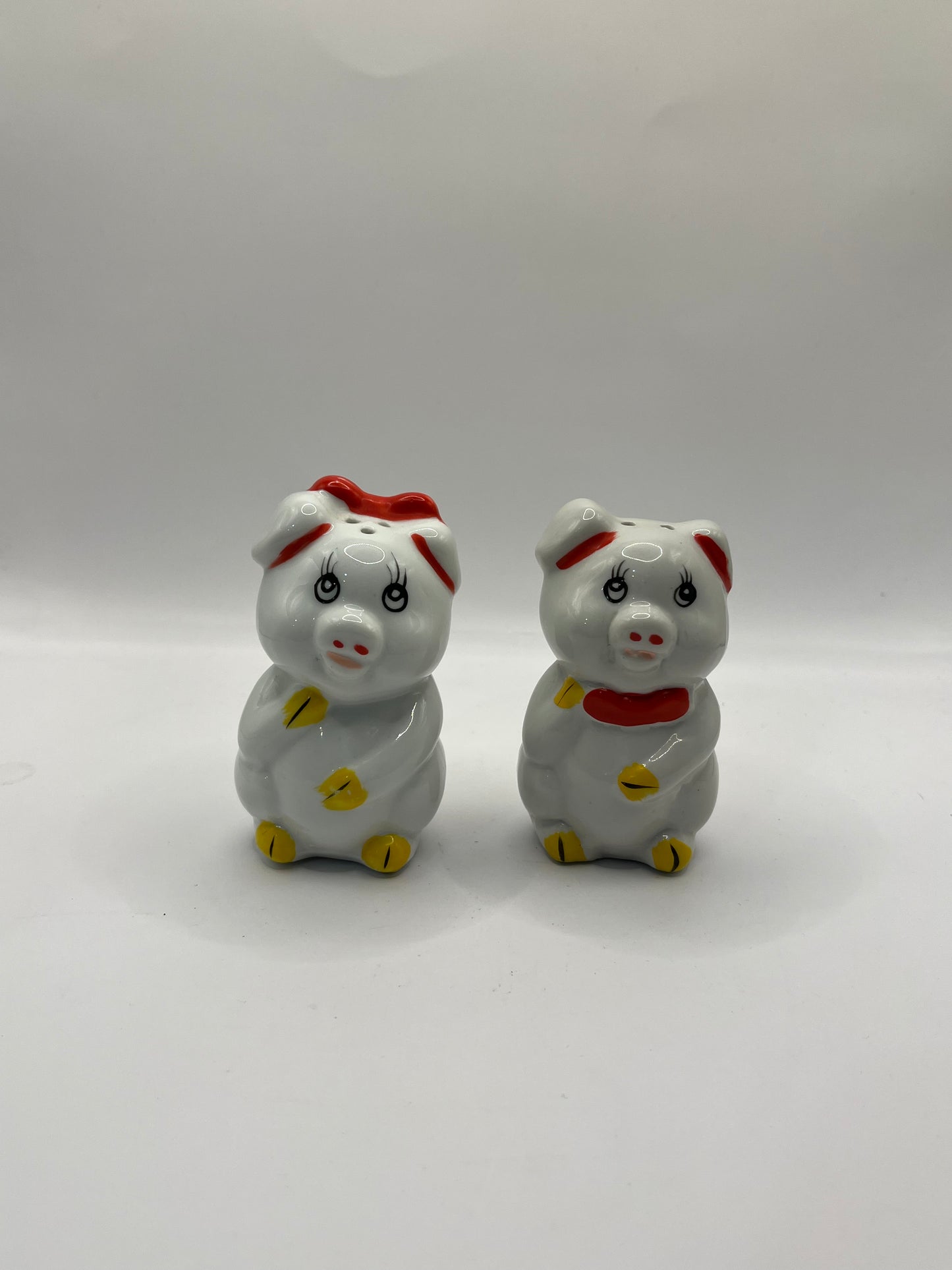Vintage Mr. and Mrs Piggy Salt & Pepper Shakers Treasures by Gem