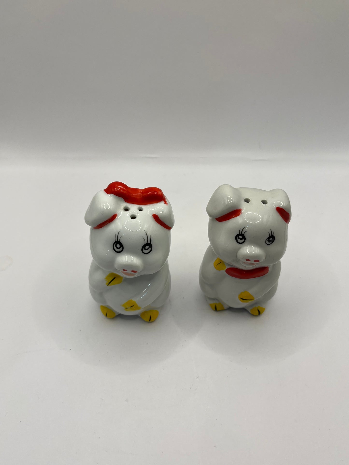 Vintage Mr. and Mrs Piggy Salt & Pepper Shakers Treasures by Gem