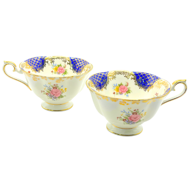 Vintage Royal Albert Empress Series Isabella Teacups and Saucers 4pc Set