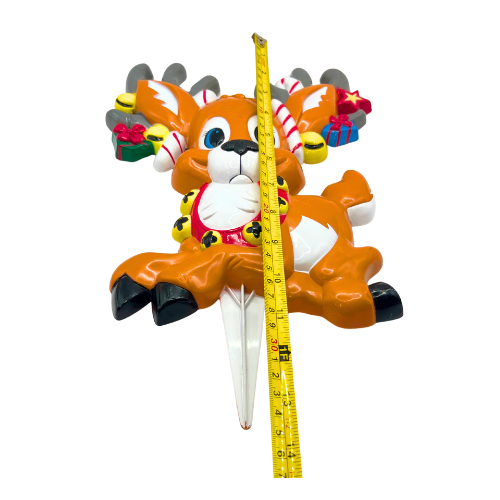 Vintage Plastic Mold Christmas Lawn Decor Stakes NEW DESINS INC.  - Flaw on Santa