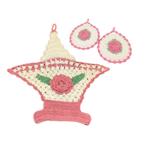 Vintage Hand Crocheted Pot Holder Doily Hanging Basket with 2 Pot Holders