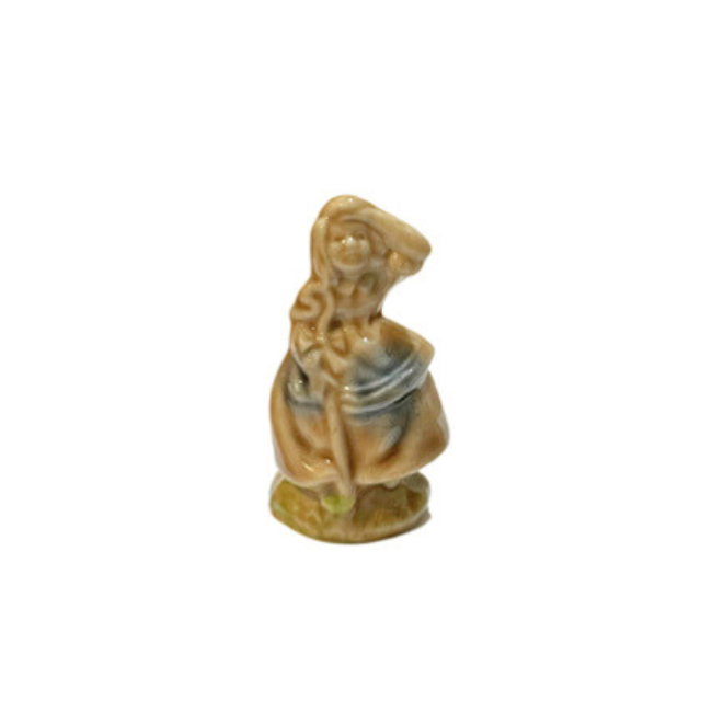 Wades Whimsie Nursery Rhyme Characters Figurines * Little Jack Horner, Wee Willie Winkie, Little Boy Blue, Queen of Hearts, Little Bo Peep, The Cat and The Fiddle *  Set of 6 Glazed Porcelain Collectables