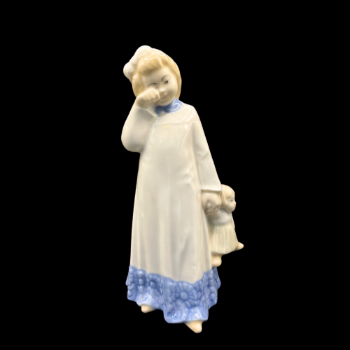 Vintage D'Art SA Spanish Porcelain Figurine Crying Girl With Doll Made in Spain