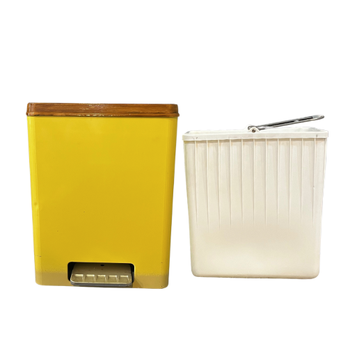 * 1970z CHEINCO Housewares Woodbury Fruit Faux Wood Vintage Yellow Ombre Trash Can Waste Bin