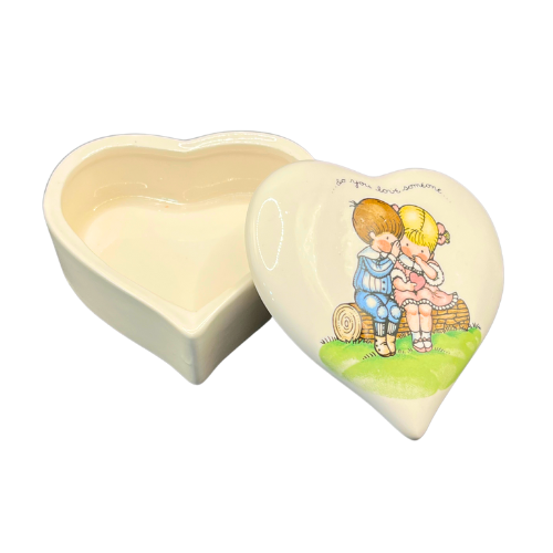 1970s Joan Walsh Anglund Heart Shaped "Do you  love some one" Trinket Box Made in Japan