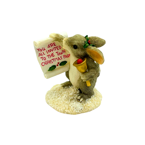 Vintage Charming Tails "Town Crier" Christmas Bunny/ Rabbit Figurine By Dean Griff
