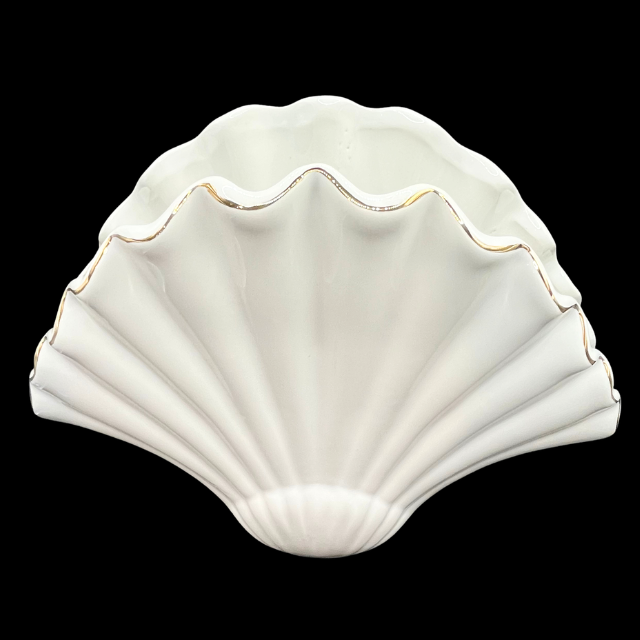Lilly Pulitzer Seashell Vase Decorative Ceramic Nautical Beach House Decor White with Gold Trim
