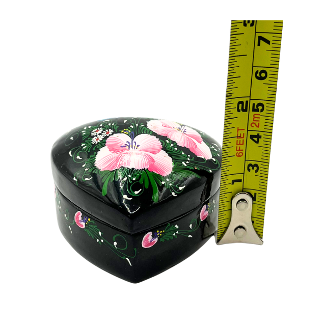 Vtg Black Lacquered Heart Shaped Lidded Trinket Box Hand Painted Made in Thailand