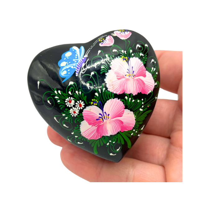 Vtg Black Lacquered Heart Shaped Lidded Trinket Box Hand Painted Made in Thailand