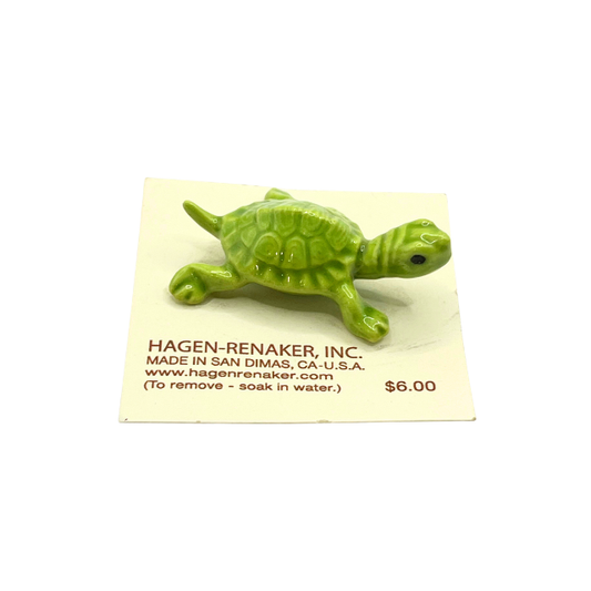 Hagen Renaker Green Mama Turtle Collectible Figurine with Display Card