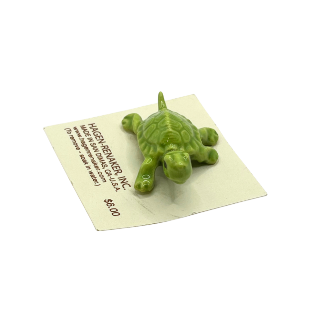 Hagen Renaker Green Mama Turtle Collectible Figurine with Display Card