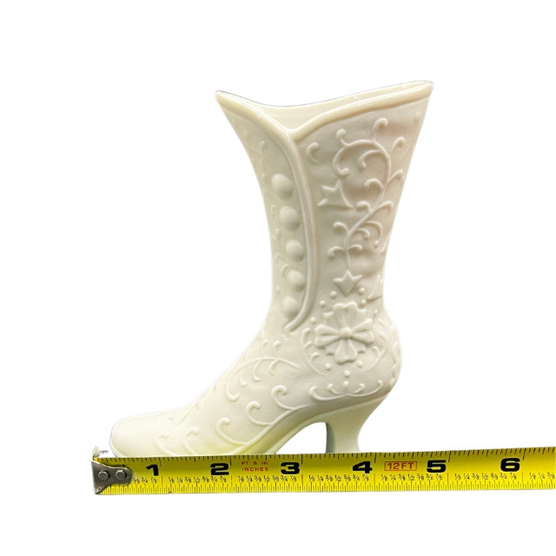 Vintage Bisque Ceramic Victorian Shoe Boot Figurine Bud Vase Japan PR-27C